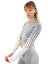 Load image into Gallery viewer, BOCANA SEAMLESS SPORTS TOP - GREY &amp; WHITE