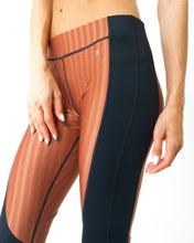 Load image into Gallery viewer, HALSTON LEGGINGS