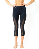 L'ESPACE LOW-WAISTED CAPRI LEGGINGS WITH MESH PANELS AND REFLECTIVE STRIPS