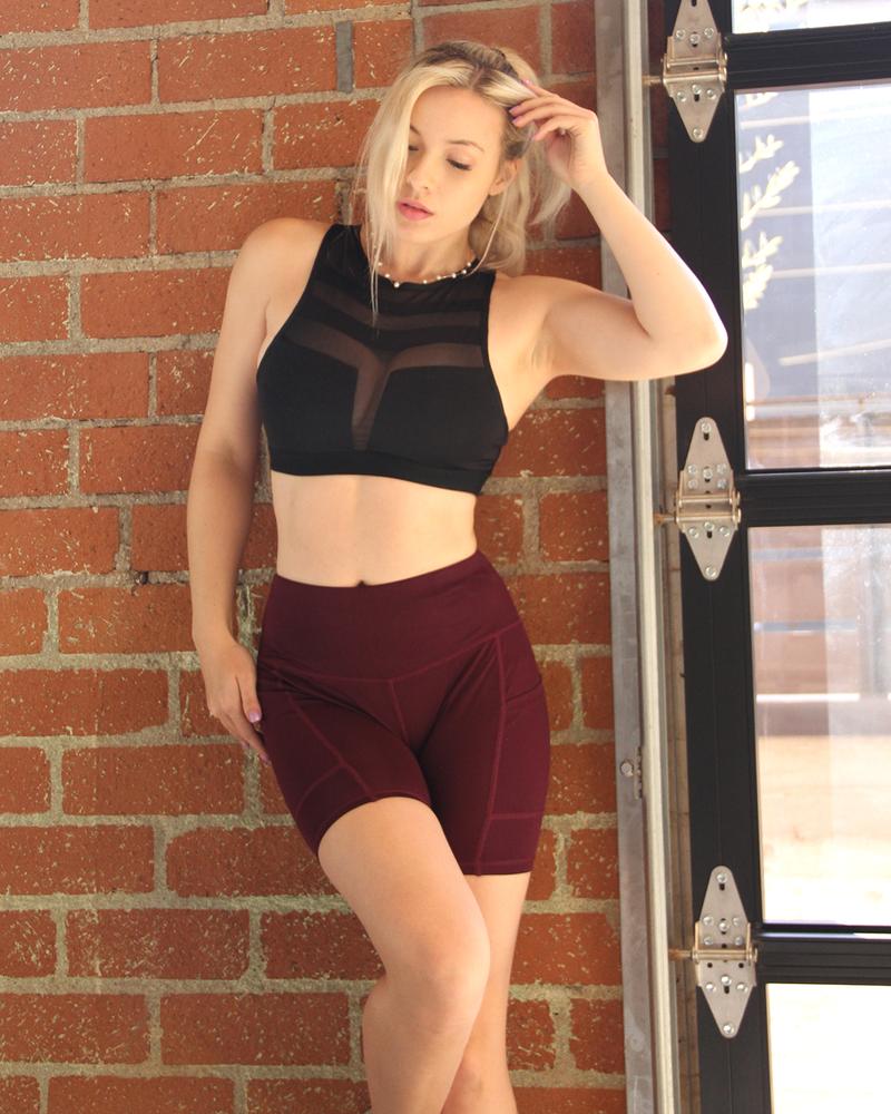 CALCAO HIGH WAIST YOGA SHORTS WITH POCKET - RED