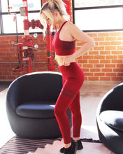 Load image into Gallery viewer, ASHTON SET - SPORTS BRA &amp; LEGGINGS - MAROON