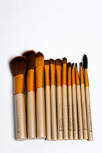 MAKEUP BRUSH SET